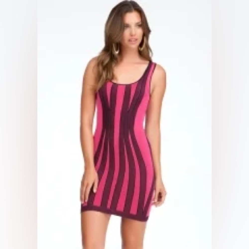 ◾️Bebe Pink Striped Bodycon Dress